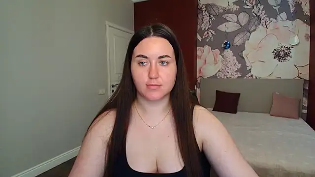 Roxie Bradley online show from 06/05/26, 06:52