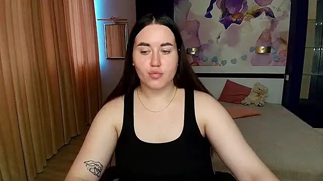 Roxie Bradley online show from 07/20/26, 05:44