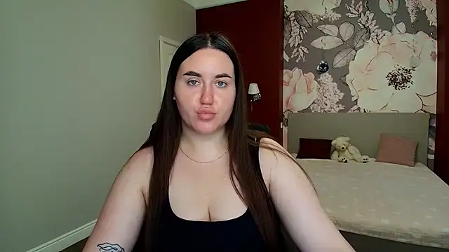 Roxie Bradley online show from 07/27/26, 05:36