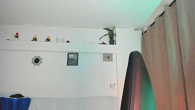 Snapshot of Sinthia_Collins chatting on 04/11/26, 02:27 Sinthia Collins online show from 04/11/26, 02:27