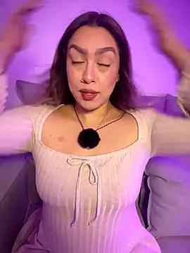 Im sophiie online show from 05/22/26, 07:15