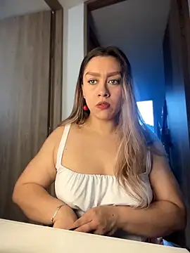 Im sophiie online show from 06/21/26, 11:18