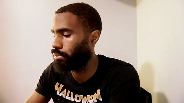 Snapshot of SlxmXBlxck chatting on 11/08/25, 02:50 SlxmXBlxck online show from 11/08/25, 02:50