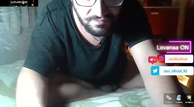 Snapshot of Javi_92 chatting on 01/18/25, 04:04 Javi 92 online show from 01/18/25, 04:04