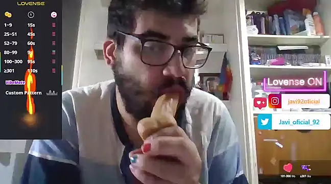 Snapshot of Javi_92 chatting on 02/05/25, 09:50 Javi 92 online show from 02/05/25, 09:50