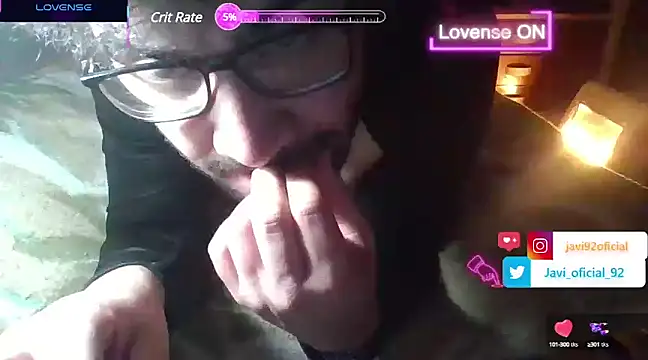 Snapshot of Javi_92 chatting on 03/08/25, 12:22 Javi 92 online show from 03/08/25, 12:22