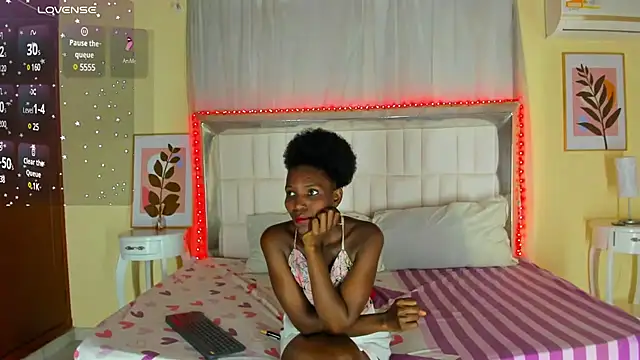 Snapshot of AlmaSean chatting on 02/16/25, 06:32 AlmaSean online show from 02/16/25, 06:32