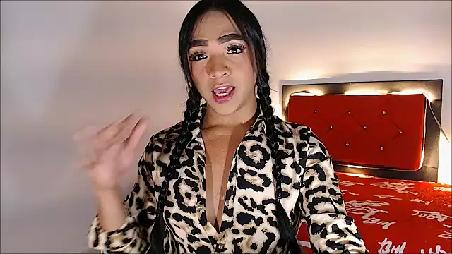 Snapshot of sofiaxdollxxx chatting on 06/15/26, 02:14 sofiaxdollxxx online show from 06/15/26, 02:14