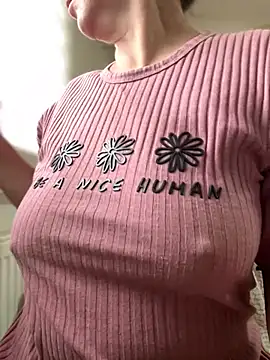 sweetmystery1 online show from 10/28/25, 09:57