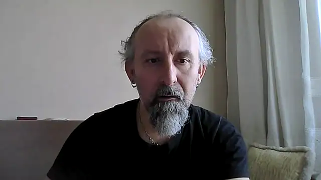 Snapshot of BuckWessle chatting on 04/13/26, 10:54 BuckWessle online show from 04/13/26, 10:54