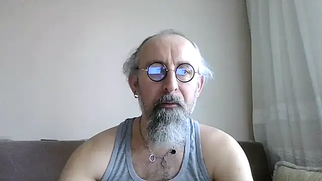 Snapshot of BuckWessle chatting on 05/16/26, 11:09 BuckWessle online show from 05/16/26, 11:09