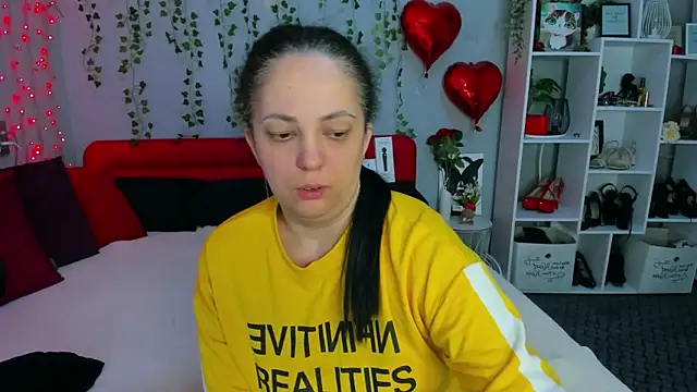 DarlingMilf online show from 04/13/26, 06:24