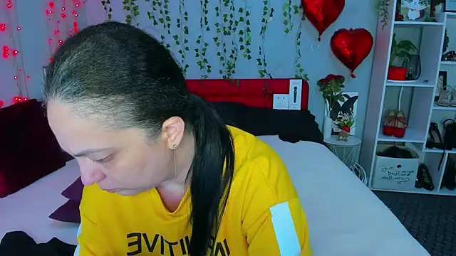 DarlingMilf online show from 05/01/26, 06:12