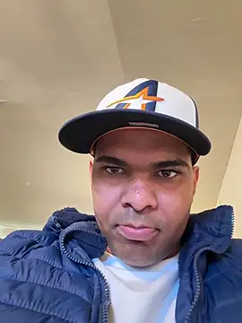 Snapshot of marhi32 chatting on 02/16/26, 04:47 marhi32 online show from 02/16/26, 04:47