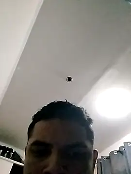 Snapshot of jurick938 chatting on 12/18/25, 05:02 jurick938 online show from 12/18/25, 05:02