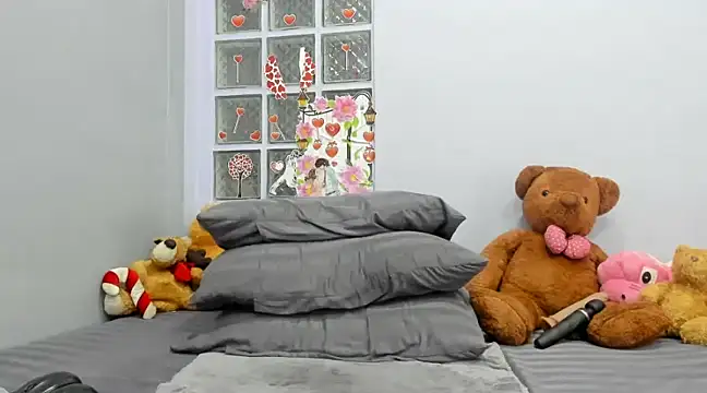 Snapshot of loveley_jenny chatting on 03/11/25, 07:15 loveley jenny online show from 03/11/25, 07:15