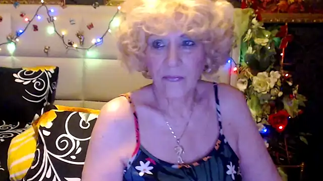 HappyWomanOn online show from 04/13/26, 08:31