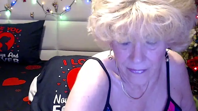 HappyWomanOn online show from 06/12/26, 06:40
