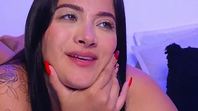 Marianaa Lopezz online show from 12/27/24, 10:48