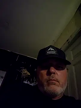 Hotredheadandtoungelasher online show from 04/27/26, 07:12