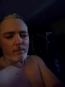 Hotredheadandtoungelasher online show from 04/28/26, 02:55