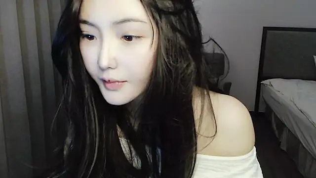 Snapshot of TBgril chatting on 02/14/26, 12:02 TBgril online show from 02/14/26, 12:02