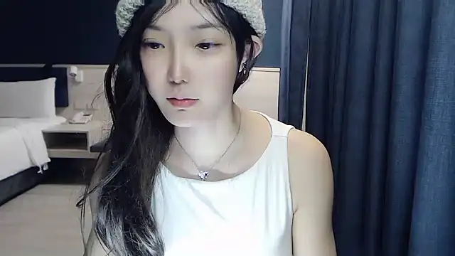 Snapshot of TBgril chatting on 04/02/26, 12:14 TBgril online show from 04/02/26, 12:14