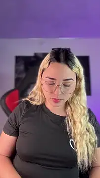 Irisweet  online show from 10/26/25, 04:35