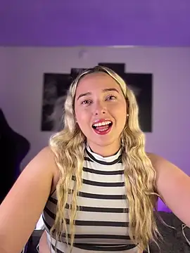 Irisweet  online show from 11/29/25, 10:57