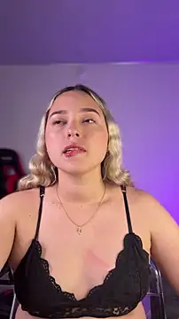 Irisweet  online show from 01/17/26, 10:24