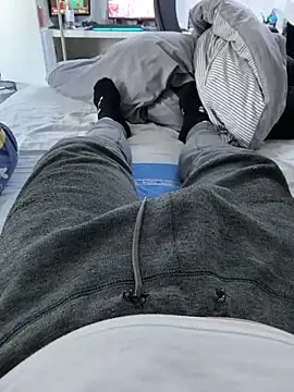 Snapshot of Luishorny19 chatting on 03/17/25, 04:33 Luishorny19 online show from 03/17/25, 04:33