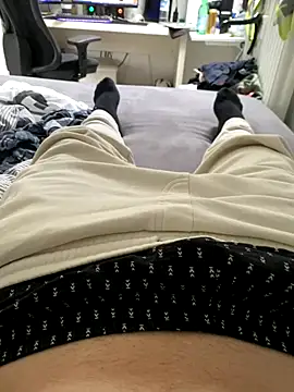 Snapshot of Luishorny19 chatting on 09/18/25, 12:51 Luishorny19 online show from 09/18/25, 12:51