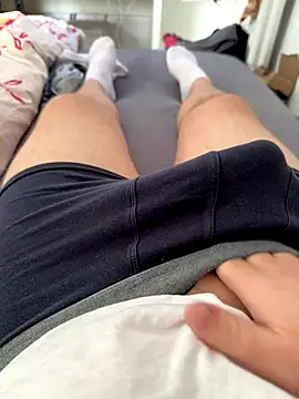 Snapshot of Luishorny19 chatting on 11/04/25, 11:42 Luishorny19 online show from 11/04/25, 11:42