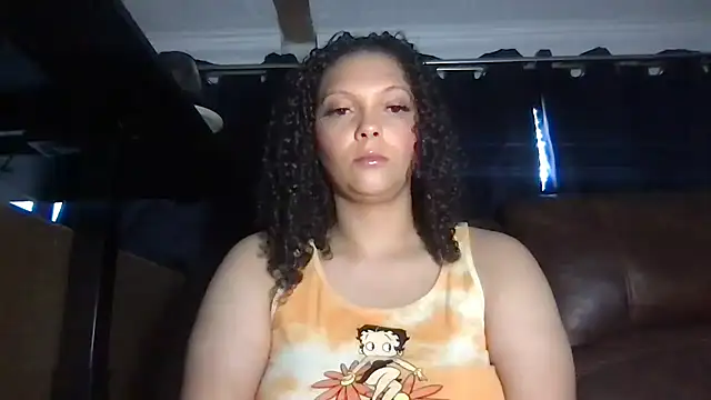 Snapshot of LuLuValenttine101 chatting on 03/14/26, 11:21 LuLuValenttine101 online show from 03/14/26, 11:21