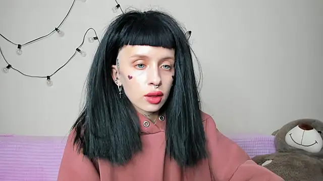 FlowerOfSin2001 online show from 10/07/25, 03:53