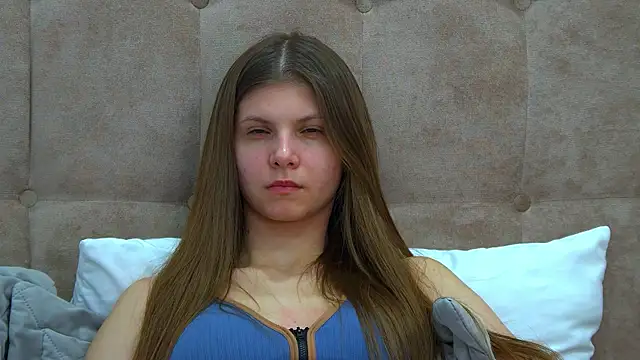 AudreyBarlow online show from 02/19/25, 03:38