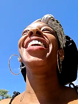 Jasmine FullsShine online show from 03/17/25, 08:30