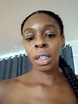Snapshot of Jasmine_FullsShine chatting on 06/20/26, 01:14 Jasmine FullsShine online show from 06/20/26, 01:14