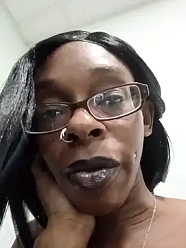 Snapshot of Jasmine_FullsShine chatting on 07/06/26, 04:09 Jasmine FullsShine online show from 07/06/26, 04:09