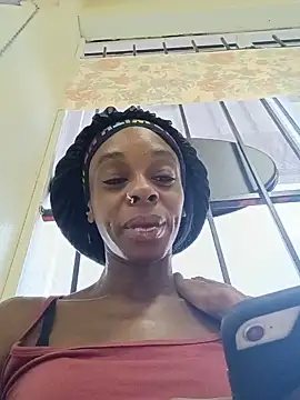 Snapshot of Jasmine_FullsShine chatting on 07/17/26, 04:12 Jasmine FullsShine online show from 07/17/26, 04:12