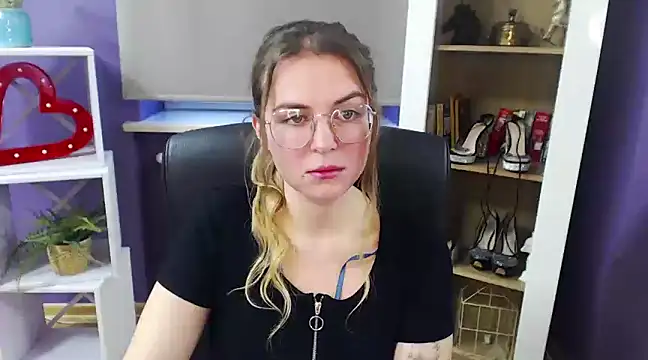 Zoey Erotic online show from 12/23/24, 10:21