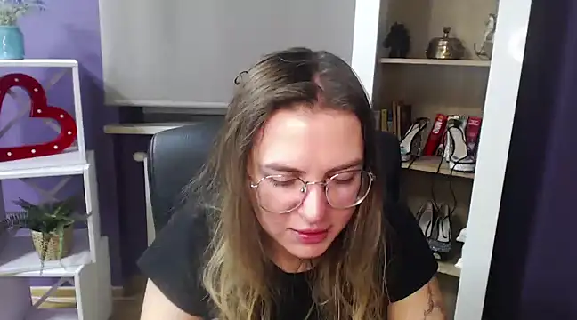 Zoey Erotic online show from 12/30/24, 05:26