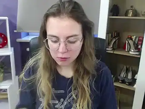 Zoey Erotic online show from 01/02/25, 11:41