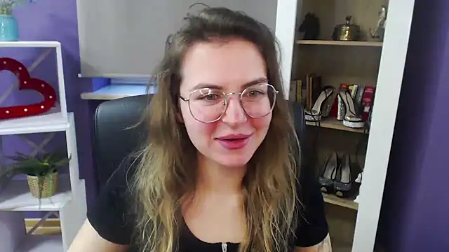 Zoey Erotic online show from 01/10/25, 11:43