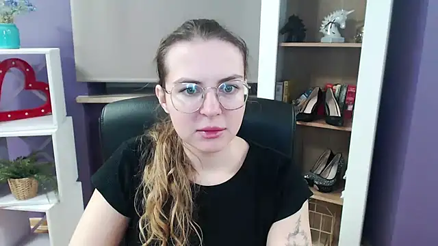 Zoey Erotic online show from 02/26/25, 05:31