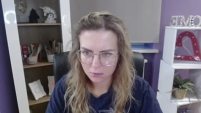 Zoey Erotic online show from 09/16/25, 04:35