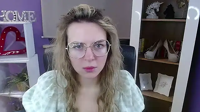 Zoey Erotic online show from 01/15/26, 05:34