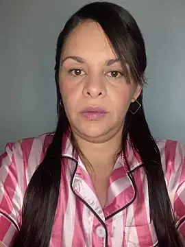 Kataliina online show from 02/04/25, 04:15