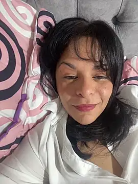 Snapshot of Kataliina chatting on 04/19/26, 06:32 Kataliina online show from 04/19/26, 06:32