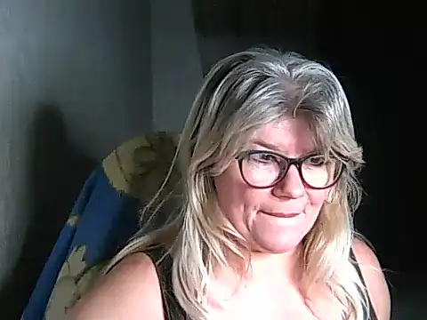 Diana 49 online show from 12/03/25, 06:32